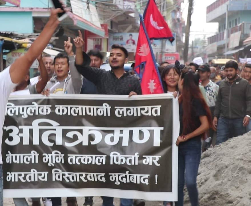 पथरीमा जल्यो मोदिको पुत्ला र भारतिया नक्सा