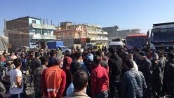 सडक मर्मतको माग गर्दै चक्काजाम