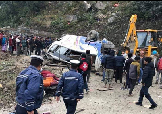 सिन्धुपाल्चोक दुर्घटनामा ज्यान गुमाउनेका संख्या १६ पुग्यो
