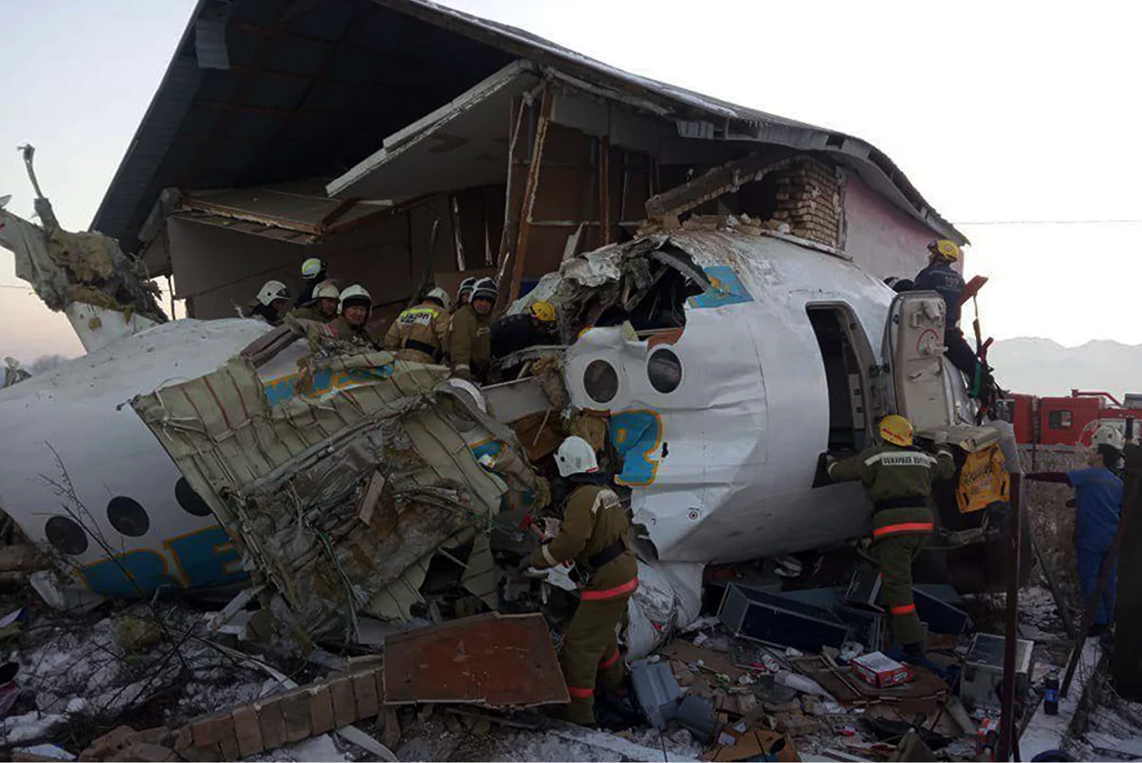 काजकस्तानमा विमान दुर्घटना, कम्तीमा ९ को मृत्यु