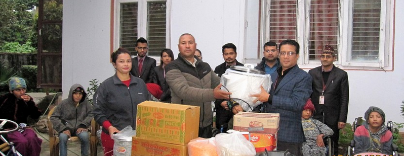 हिमालयन बैंकले ग¥यो अनाथ बालबालिकालाई आर्थिक सहयोग