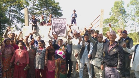 ४० लाखको योजना २६ लाखमा पुल, स्थानियले गरे बासको पुल उद्घाटन