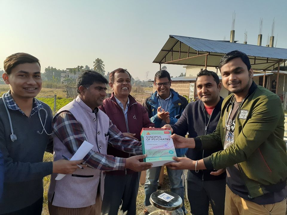 यूएनएचसीआरद्वारा अस्पताललाई सामग्री