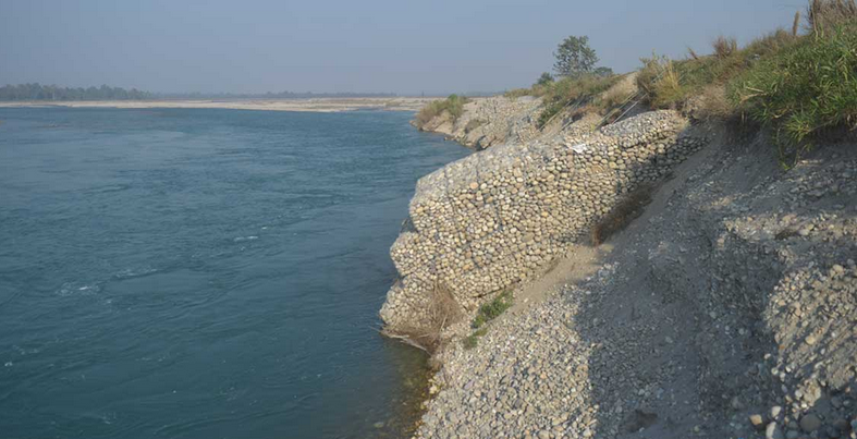 कर्णाली नदीमा जिप खसेर चारजनाको मृत्यु अन्य चार घाइते