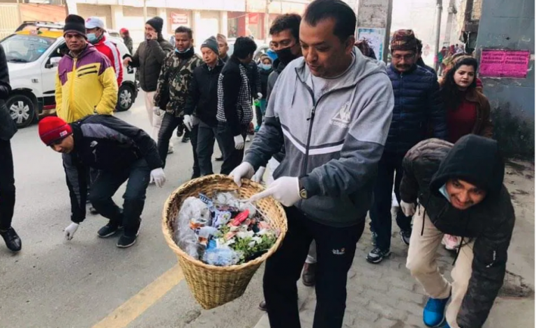 भ्रमण वर्षको अवसरमा गगन थापाले गरे सरसफाइ