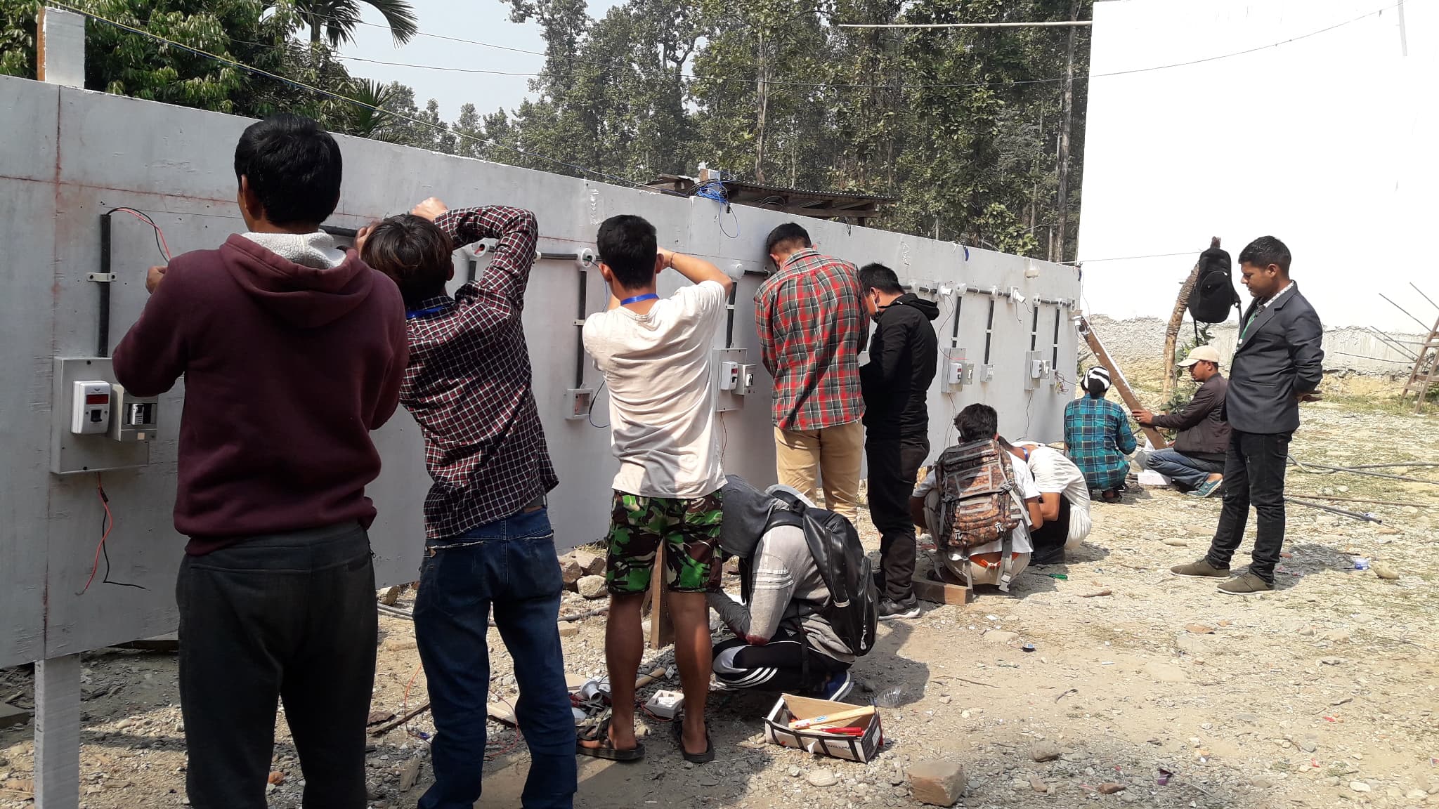 हरियाली वनमा दुई प्रकारको तालिम चल्दै, उपभोक्ताहरुलाई आत्मनिर्भर बनाउने योजना