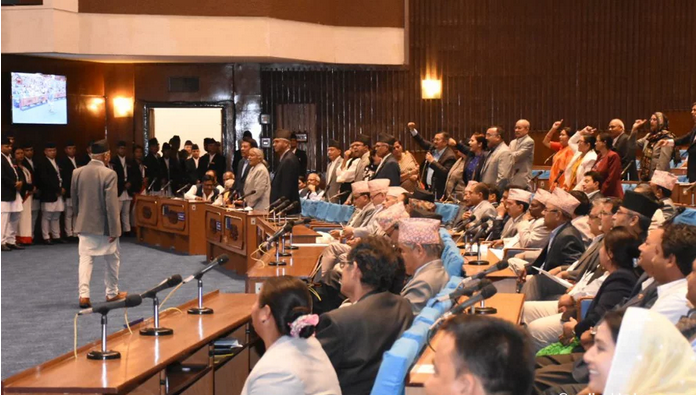 गच्छदारको बचाउमा संसद अवरोध
