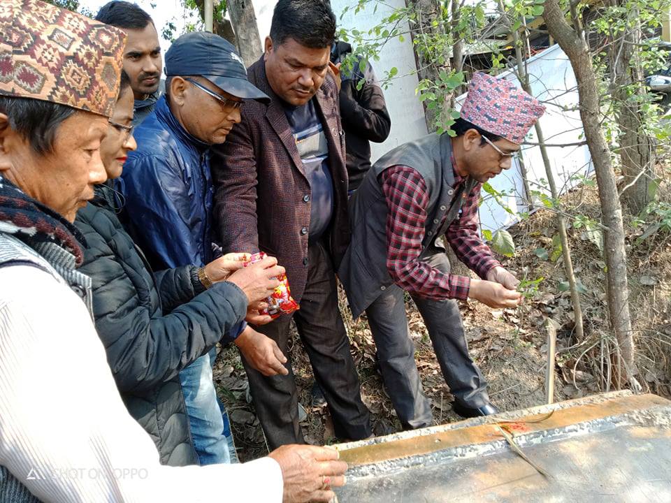 सडक स्तरोन्नतीको शिलान्यास