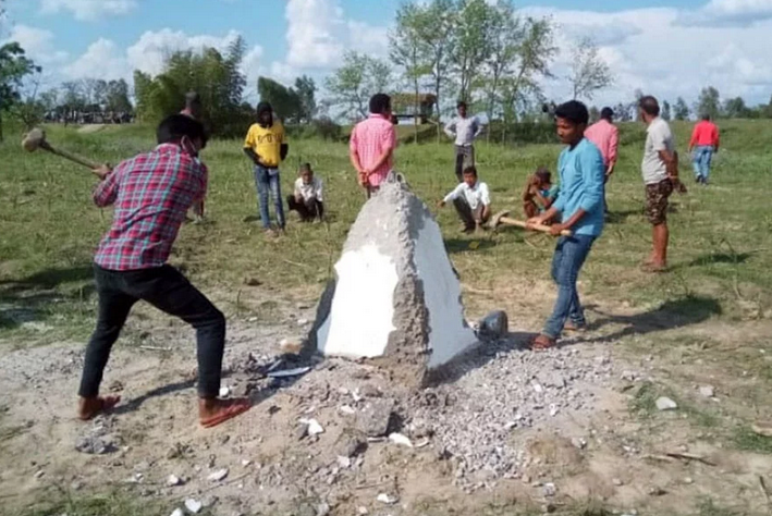 नेपाली भूमिमा गाडिएको सीमास्तम्भमा तोडफोड