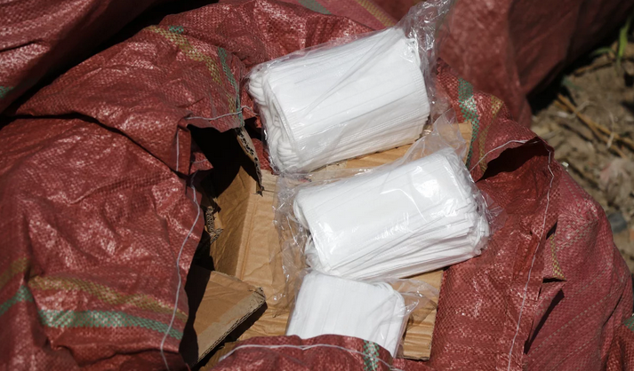 आज फेरि १० लाख मास्क बरामद