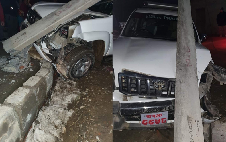 सार्वजनिक विदाको दिननै सरकारी गाडी दुर्घटना