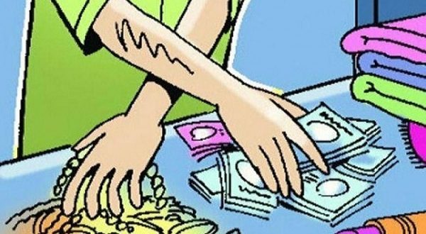 एकै रातमा १३ घरमा चोरी