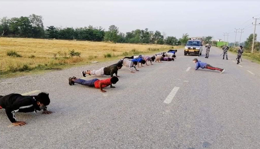 लकडाउन उल्लंघन गर्नेलाई सडकमै ‘पुसअप’