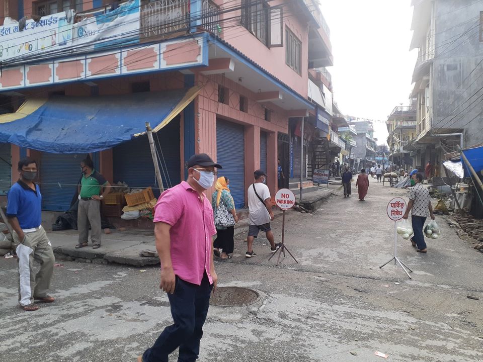 पथरीशनिशचरेमा लकडाउनमा कडाई गर्न अनुगमन