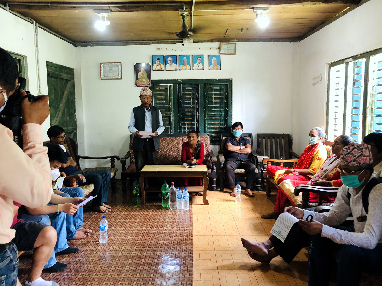 ग्रामीण सामुदायिक वनमा किचलो, करोडको काठ घाटगद्दीमै कुहिदै