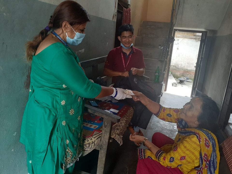 पथरीशनिश्चरे वडा नं. १० द्वारा घर घरमा भत्ता