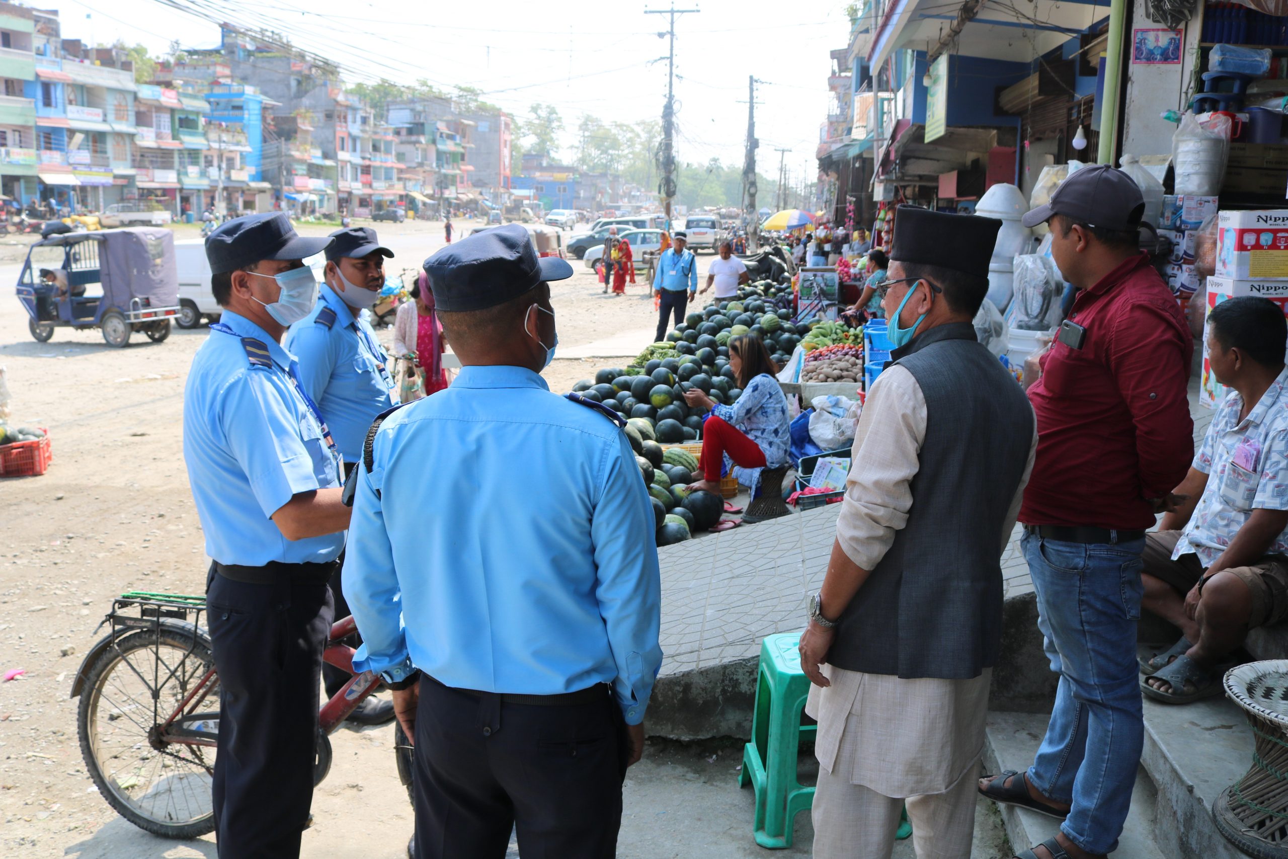 सडक क्षेत्रमा पसल नराख्न थप जानकारी