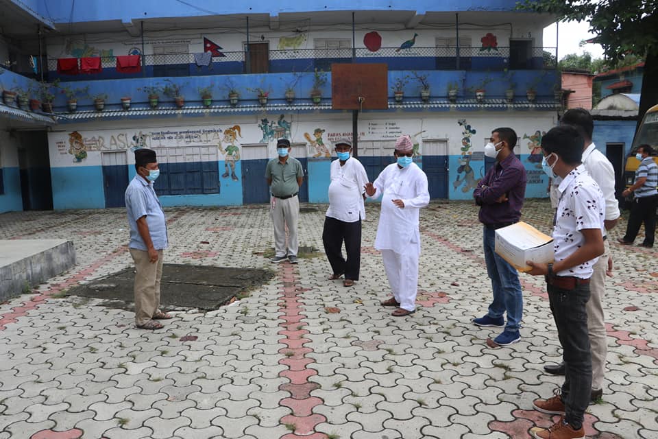 मेयर द्धारिकलाल चौधरी संक्रमितको घरमा