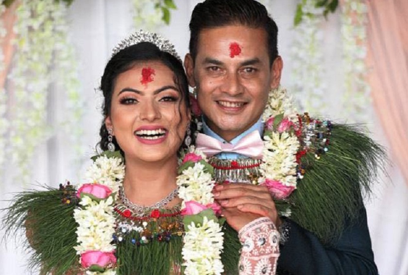 निर्देशक सुदर्शनले गरे सुप्रियासँग इन्गेज्मेन्ट