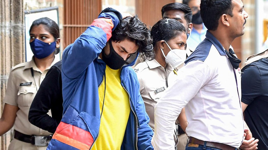 आर्यन खानलाई जमानतमा रिहा गर्न अदालतको आदेश