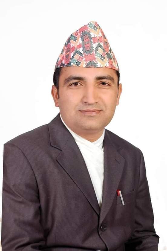 अध्यक्ष ओलीको अनिवार्य नेतृत्व सहित उहाँलाई नै केन्द्रीय कमिटी बनाउन दिनुपर्नेमा जोड केन्द्रीय सदस्यका आकांक्षी बास्कोटा