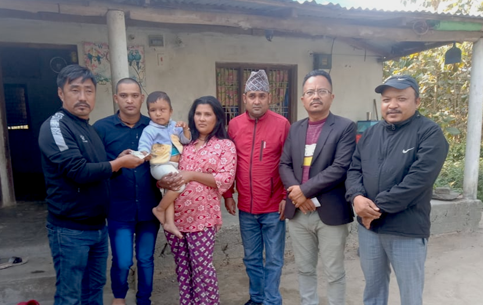 क्यान्सर पीडित बालिका जेसिकालाई आर्थिक सहयोग