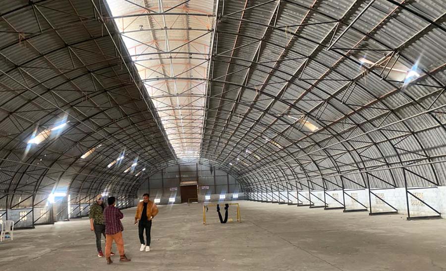‘सत्यम्’ र ‘एक्स ९’: फिल्म बन्ने छैन टुंगो, हल्ला बक्स अफिसमा सुनामीको