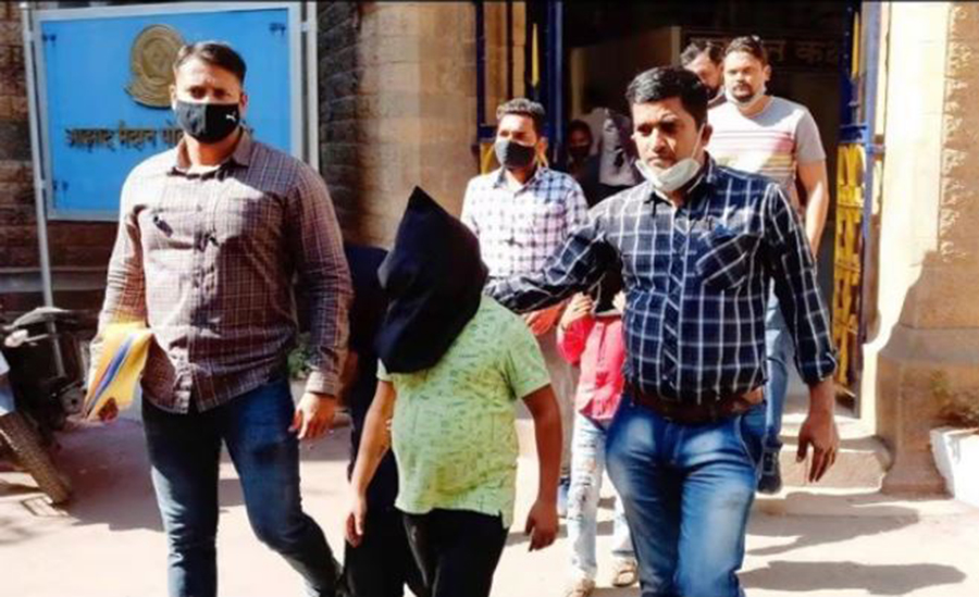 राज कुन्द्रा पोर्नोग्राफी मुद्दा : ४ फरार आरोपी पक्राउ
