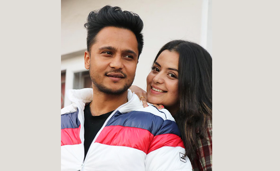 नीता र हरिहरले ‘ह्रस्व दीर्घ’ बनाउने