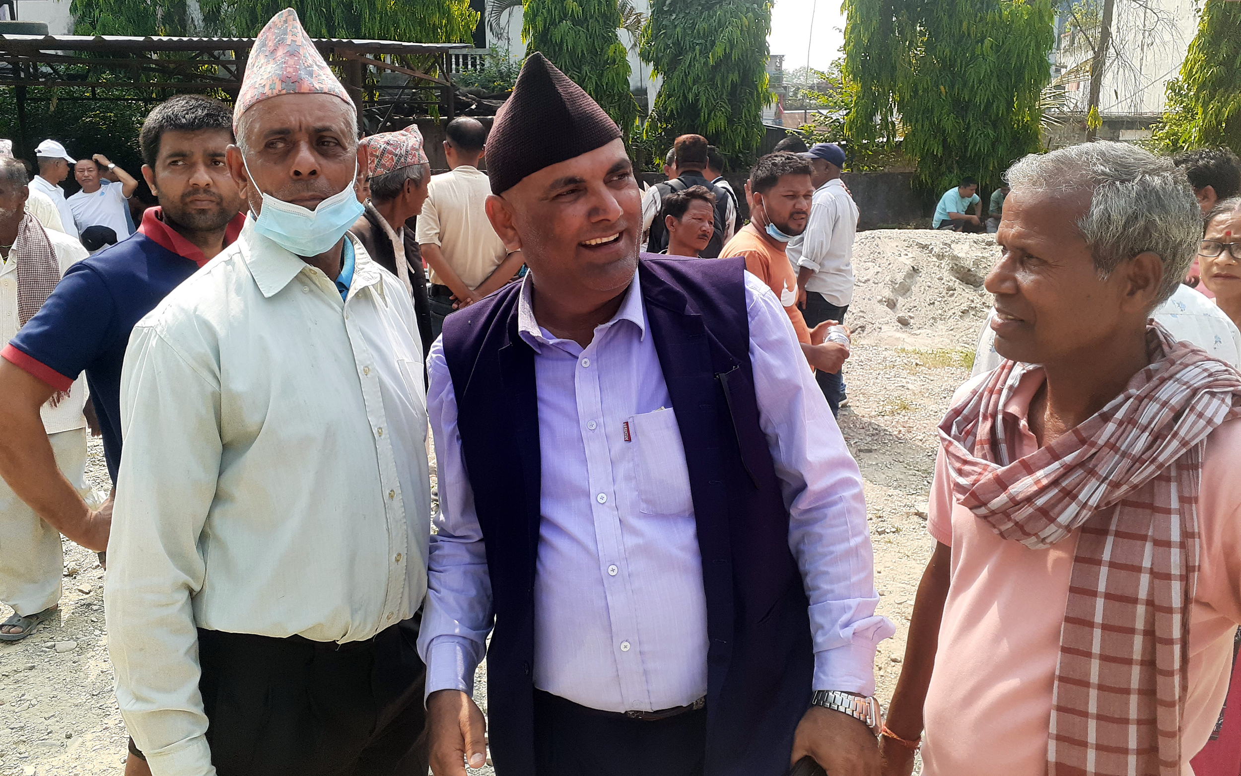 पथरीशनिश्चरेमा स्थानीय तह सदस्य निर्वाचनका लागि दलहरुले उम्मेद्वारी दर्ता गराए
