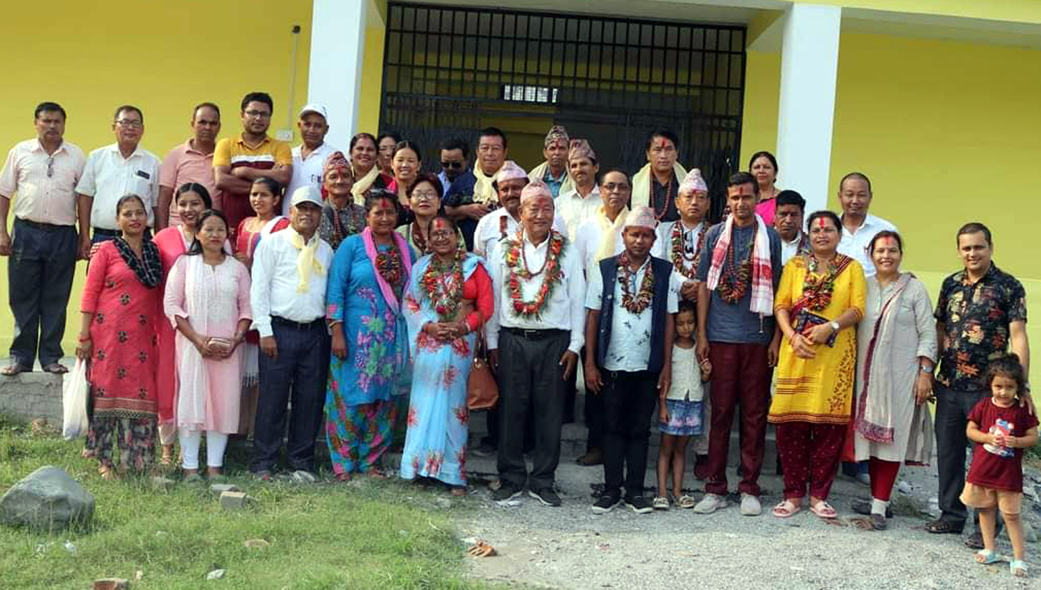 भागिरथ माविद्वारा निर्वाचित जनप्रतिनिधिहरु सम्मानित