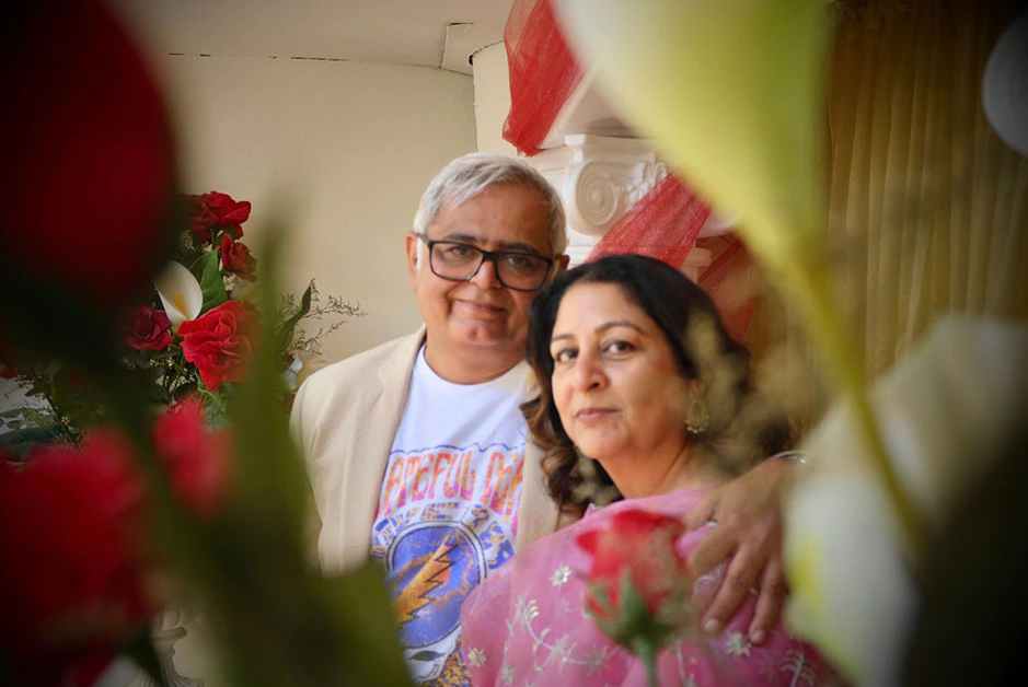 बलिउड फिल्म निर्देशक हंसल मेहताले लिभ इन पार्टनरसँग १७ वर्षपछि गरे विवाह