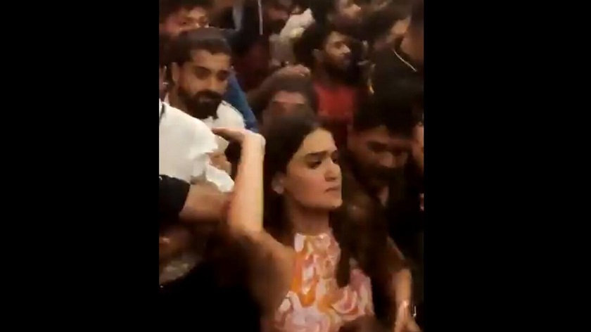 यौन दुर्व्यवहार भएको भन्दै मलयालम नायिकाले लगाइन युवकलाई थप्पड