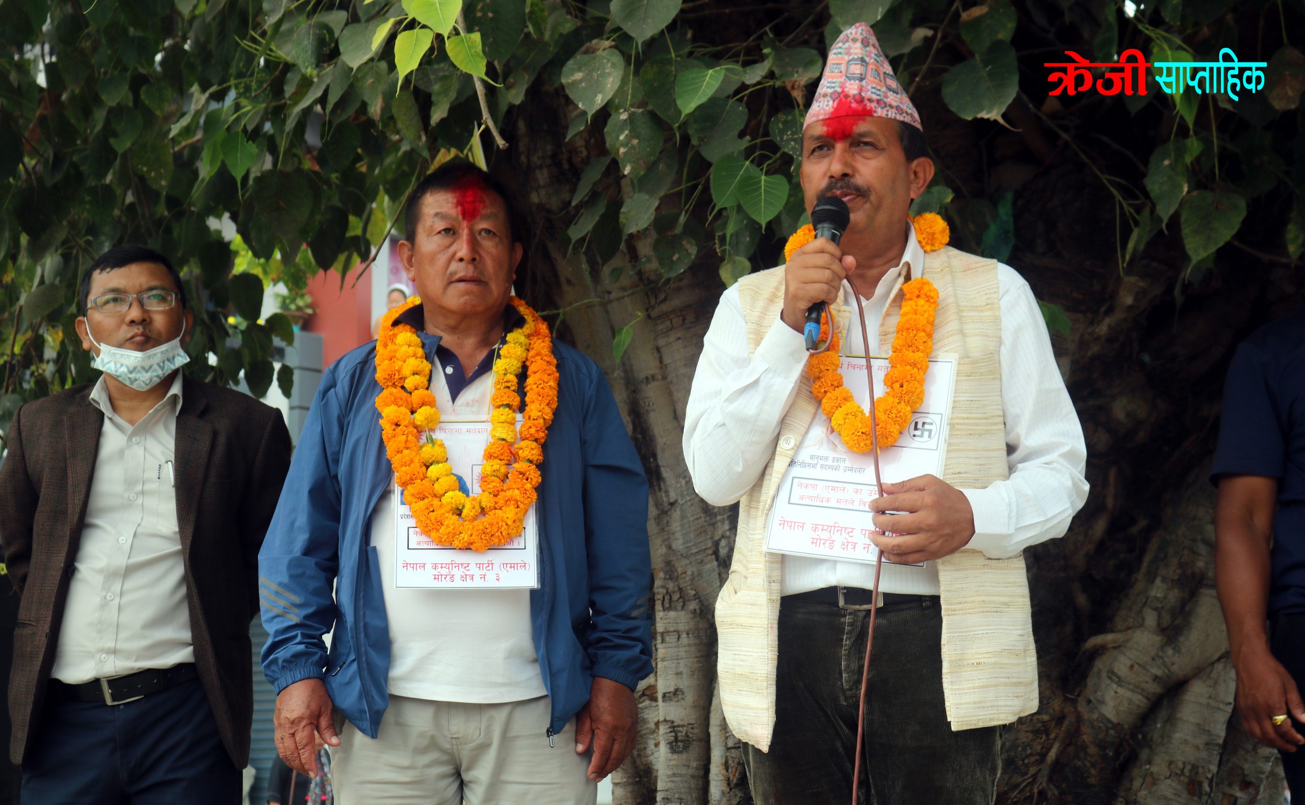 पथरीशनिश्चरेमा भव्य घरदैलो : मत माग्दै एमाले उम्मेद्वार ढकाल र राई