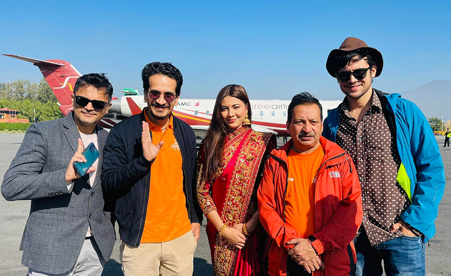 नेपालगञ्जबाट सुरु भयो ‘महापुरुष’को पोस्ट–रिलिज प्रचार, दर्शकसँग बसेर फिल्म हेर्ने