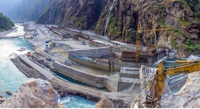 सुरुङभित्र काम गर्दा अरुण तेस्रोमा कार्यरत एक मजदुरको मृत्यु, दुई घाइते