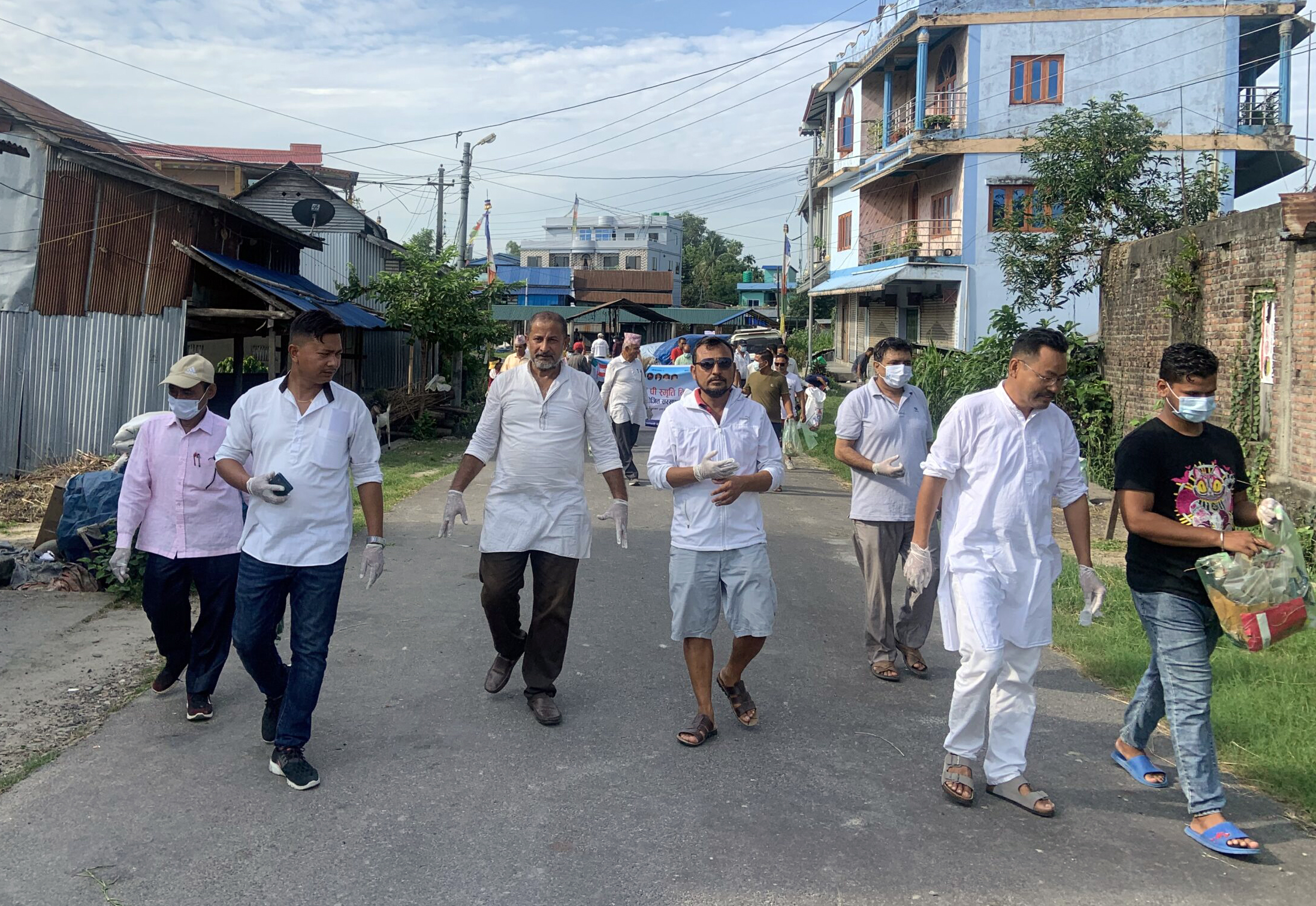 विपी स्मृतिमा नेपाली कांग्रेस उर्लाबारीद्वारा सरसफाई कार्यक्रम