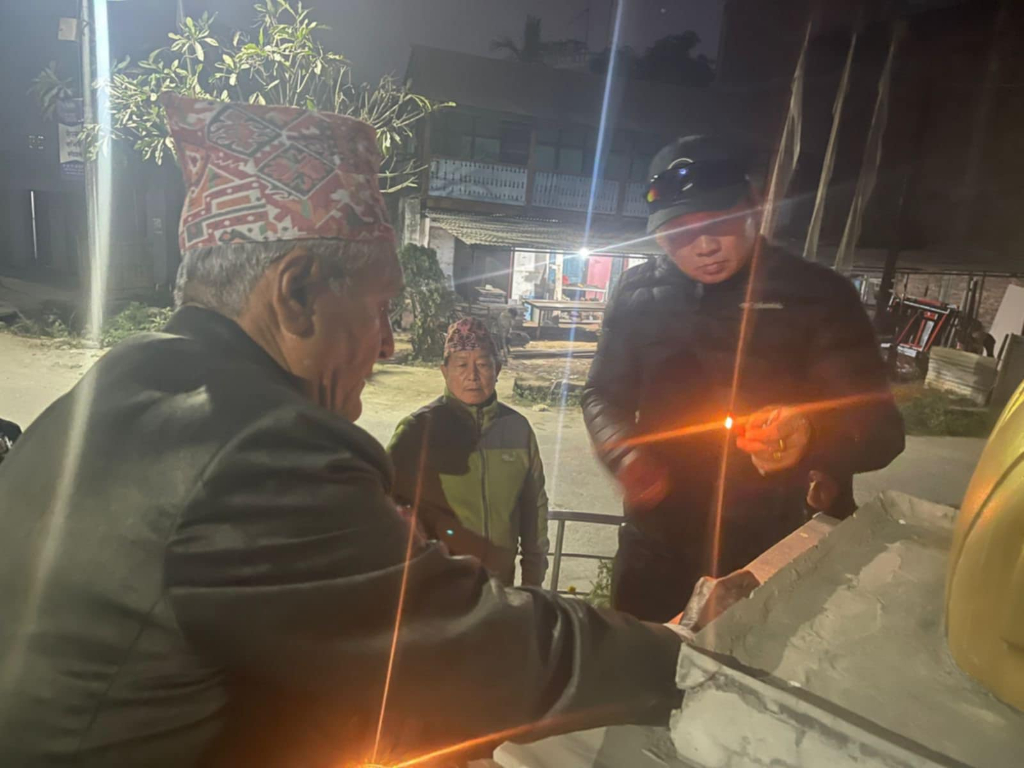 सहिद दिवसमा पथरी शनिश्चरेमा दीप प्रज्वलन