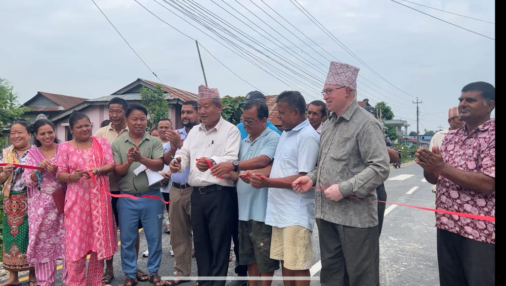 सहिद रत्न मार्ग नगर प्रमुखद्वारा उद्घाटन
