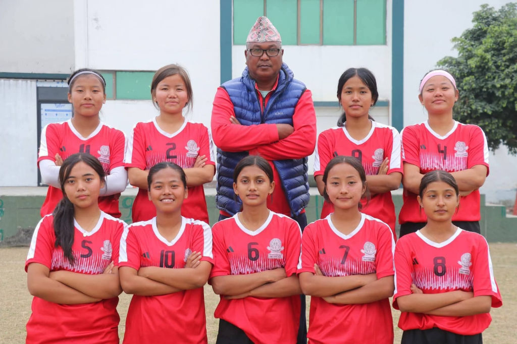 छात्रा भलिबलको उपाधि रेडस्टारलाई